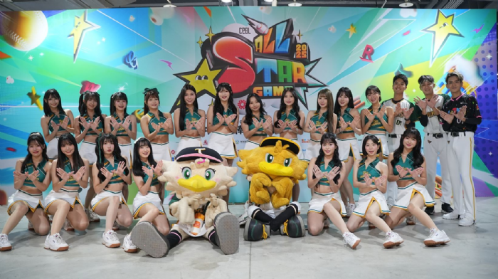 Wing Stars閃耀中職明星賽 ,18位成員熱血應援全場沸騰 Wing Stars閃耀中職明星賽 ,18位成員熱血應援全場沸騰